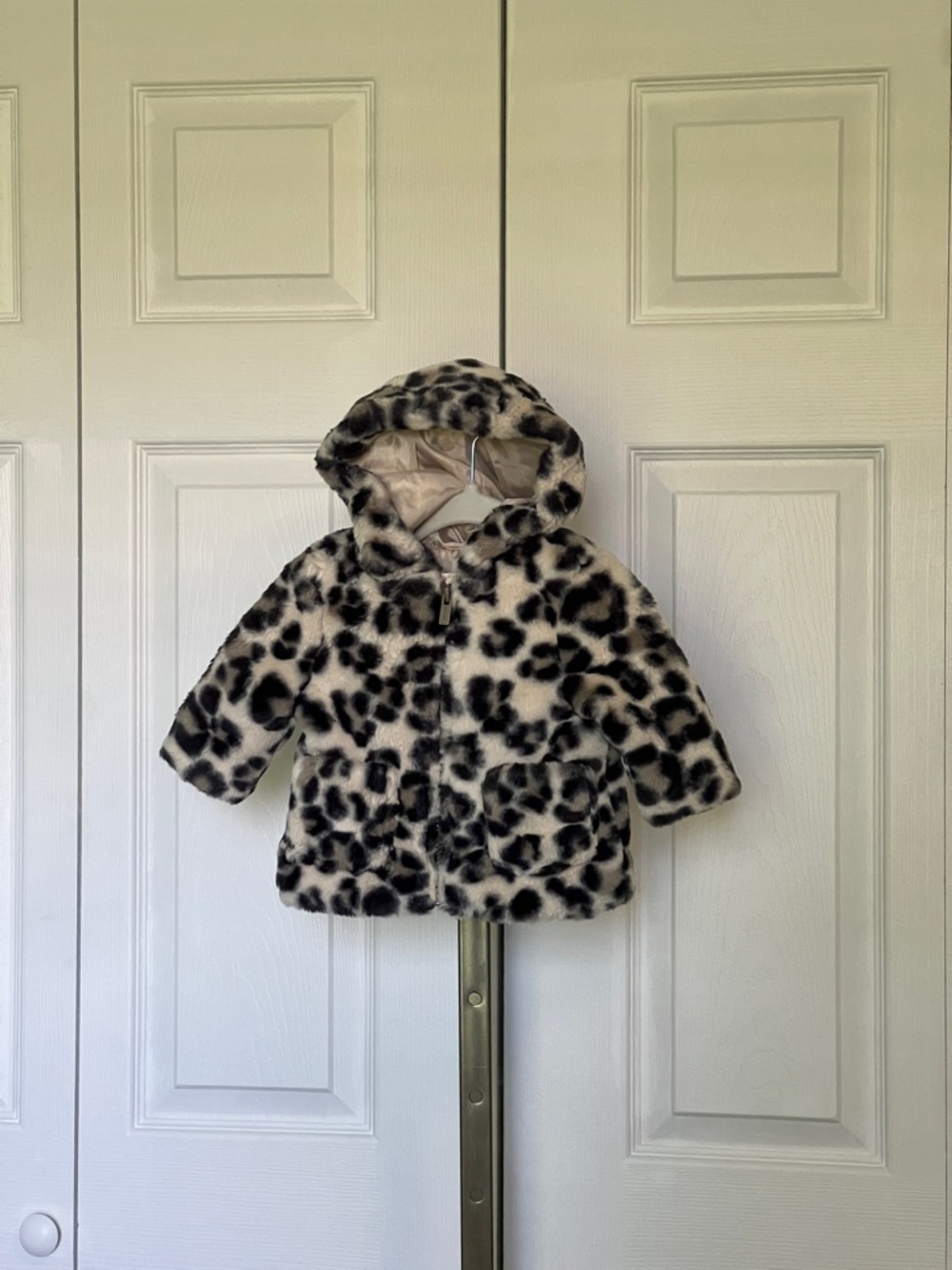 Old Navy Toddler Faux Fur Leopard Hooded Coat - Black & Cream